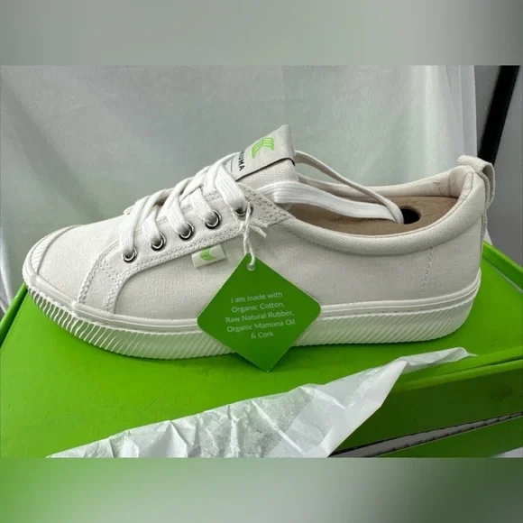 Cariuma OCA Sneakers Womens 9.5 Men’s 8 Off White Low Canvas Shoes New - Picture 1 of 7